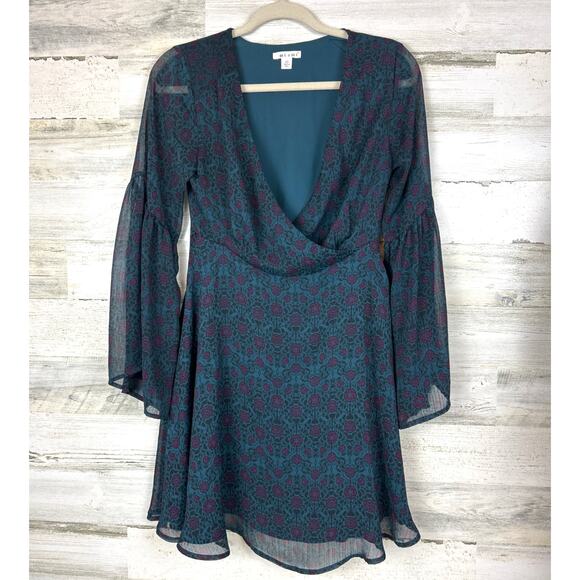 Miami Women’s XS Blue Pine Bell Sleeve Lined Lightweight Boho Mini Dress - Picture 1 of 6